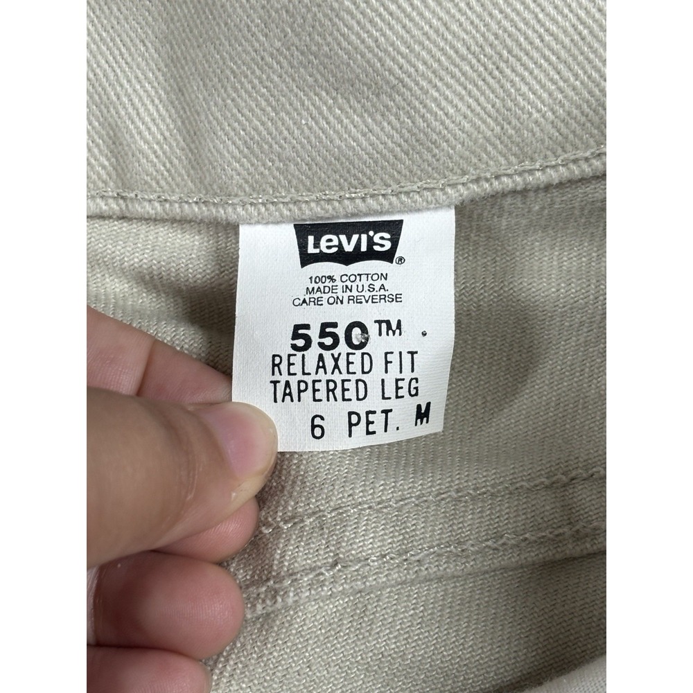 Vintage 2001 Levi's 550 Classic Relaxed Fit Tapered Leg Size 6‎ M Women's Jeans - Picture 2 of 9
